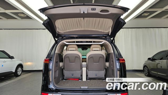 Kia Carnival (IV) Gasoline 4-Seater Hi-Limousine Signature 2023 — фото 20