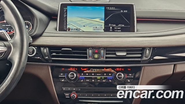 BMW X5 (F15) xDrive M50d 2016 — фото 14