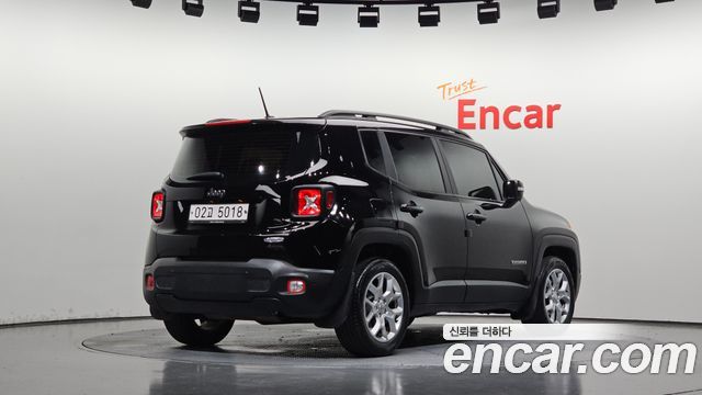 Jeep Renegade 2.4 Longitude High 2017 — фото 2