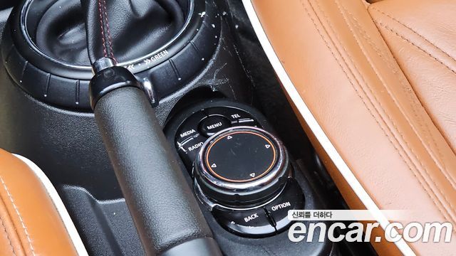 MINI Cooper S Convertible Standard 3rd 2016 — фото 18