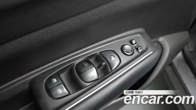 Renault Korea QM6 Diesel 2WD SE 2017 — фото 16