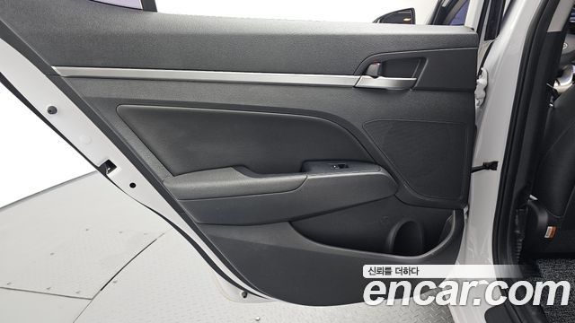 Hyundai Avante (AD) 1.6 Smart 2019 — фото 25