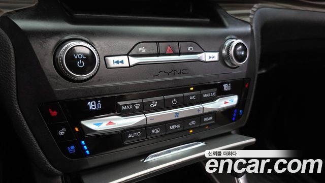 Ford Explorer (VI) 2.3 LimIted 4WD 2020 — фото 16