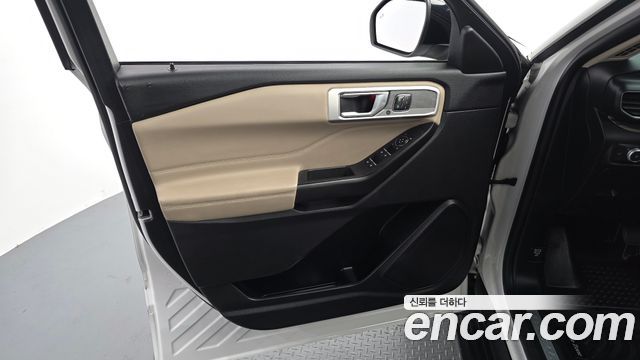 Ford Explorer (VI) 2.3 LimIted 4WD 2020 — фото 24