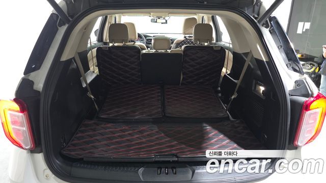 Ford Explorer (VI) 2.3 LimIted 4WD 2020 — фото 30