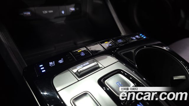 Hyundai Tucson Hybrid (NX4) Inspiration 2WD 2022 — фото 17