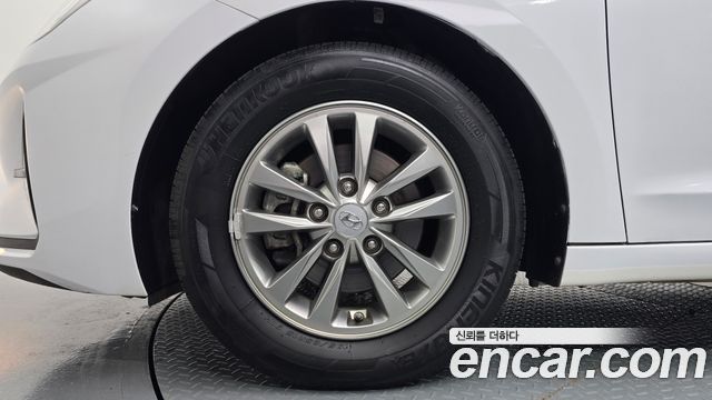 Hyundai Avante (AD) 1.6 Smart 2020 — фото 5