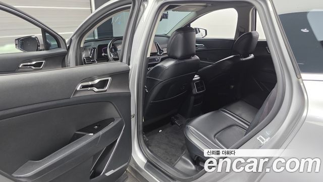Kia Sportage (V) Diesel 2.0 2WD Prestige 2022 — фото 11