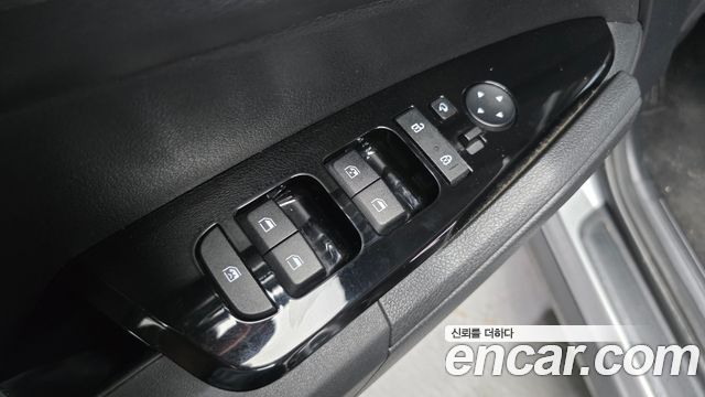 Kia Sportage (V) Diesel 2.0 2WD Prestige 2022 — фото 13