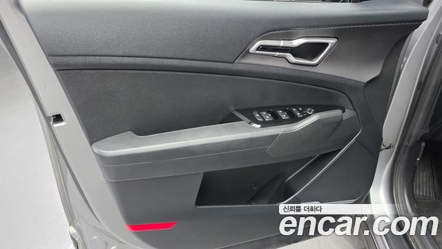Kia Sportage (V) Diesel 2.0 2WD Prestige 2022 — фото 24
