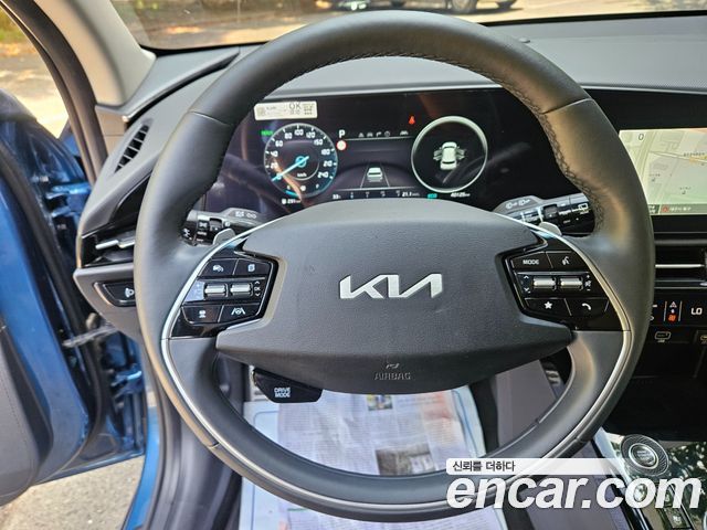 Kia Niro 1.6 HEV Signature 2022 — фото 20