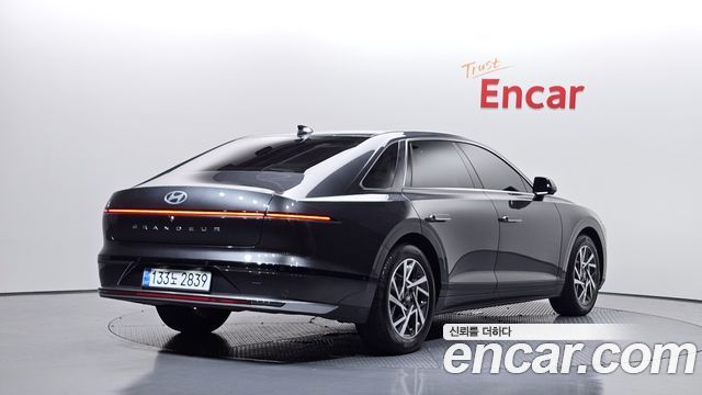 Hyundai Grandeur (GN7) 2,5 Gasoline 2WD Premium 2023 — фото 2