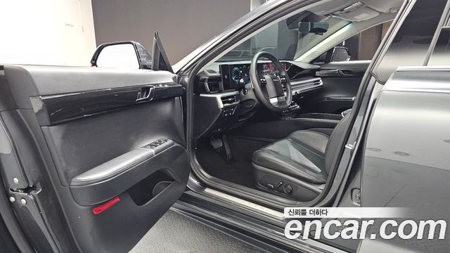 Hyundai Grandeur (GN7) 2,5 Gasoline 2WD Premium 2023 — фото 10