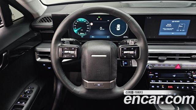 Hyundai Grandeur (GN7) 2,5 Gasoline 2WD Premium 2023 — фото 13