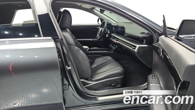 Hyundai Grandeur (GN7) 2,5 Gasoline 2WD Premium 2023 — фото 26