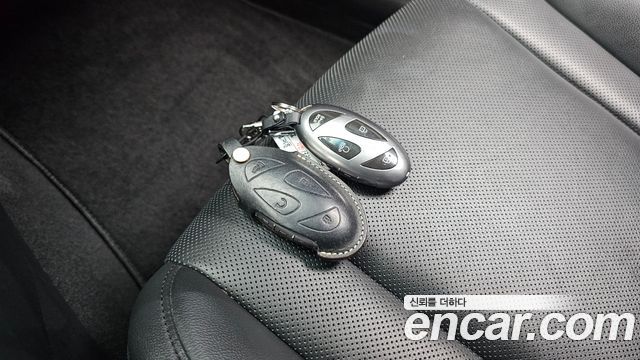 Hyundai Grandeur (GN7) 2,5 Gasoline 2WD Premium 2023 — фото 27