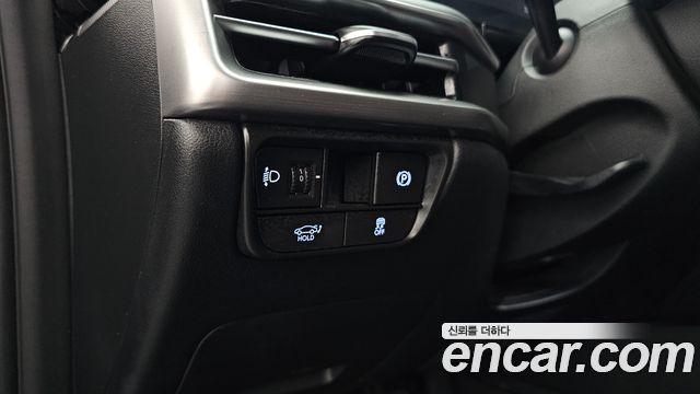 Hyundai Grandeur (GN7) 2,5 Gasoline 2WD Premium 2023 — фото 28