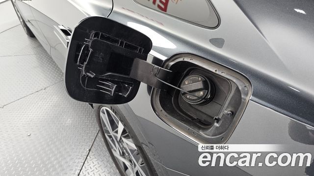 Hyundai Grandeur (GN7) 2,5 Gasoline 2WD Premium 2023 — фото 34
