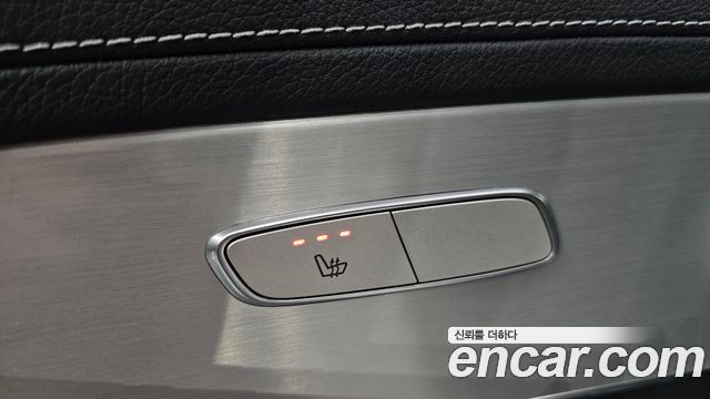 Mercedes-Benz GLC-Class (X253) GLC300e 4MATIC 2021 — фото 35