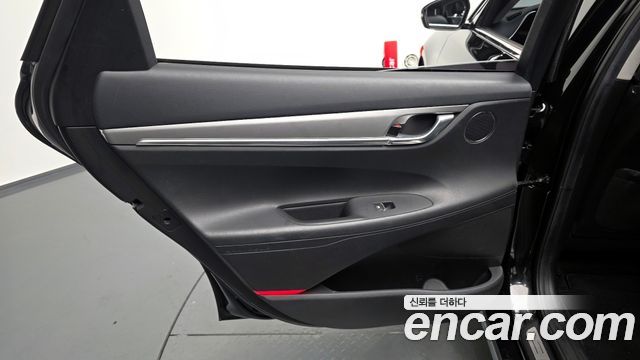 Hyundai Grandeur (IG) 3.0 LPi Rent Car Modern 2020 — фото 25