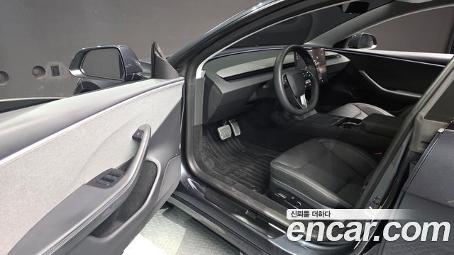 Tesla Model 3 RWD 2024 — фото 10