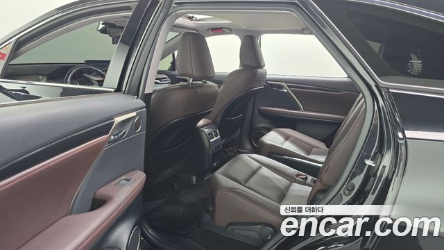 Lexus RX450hL (IV) Luxury Plus 2022 — фото 12