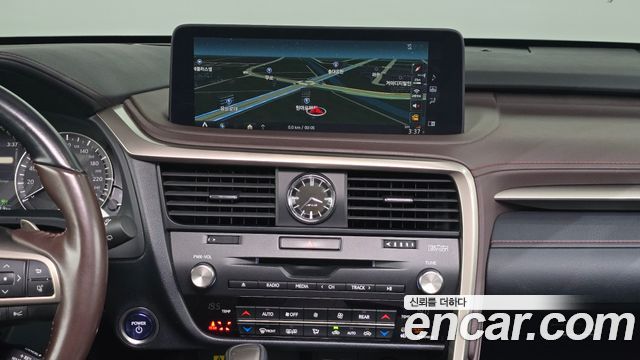 Lexus RX450hL (IV) Luxury Plus 2022 — фото 15