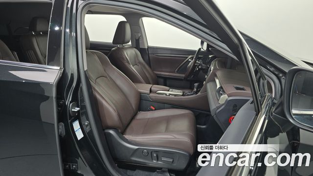 Lexus RX450hL (IV) Luxury Plus 2022 — фото 26