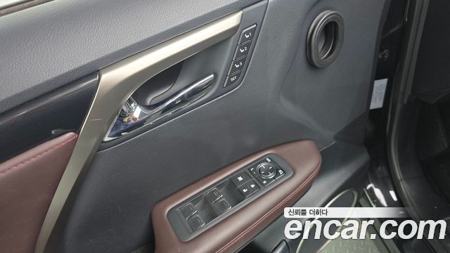 Lexus RX450hL (IV) Luxury Plus 2022 — фото 29