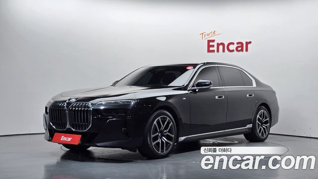 BMW 7 Series (G70) 740i sDrive M Sport