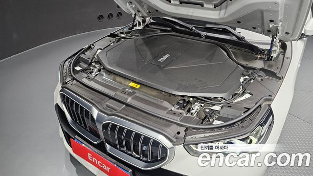 BMW i5 (G60) eDrive 40 M Sport 2025 — фото 6