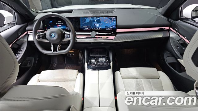 BMW i5 (G60) eDrive 40 M Sport 2025 — фото 7