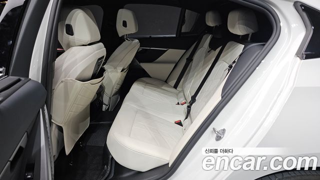 BMW i5 (G60) eDrive 40 M Sport 2025 — фото 12