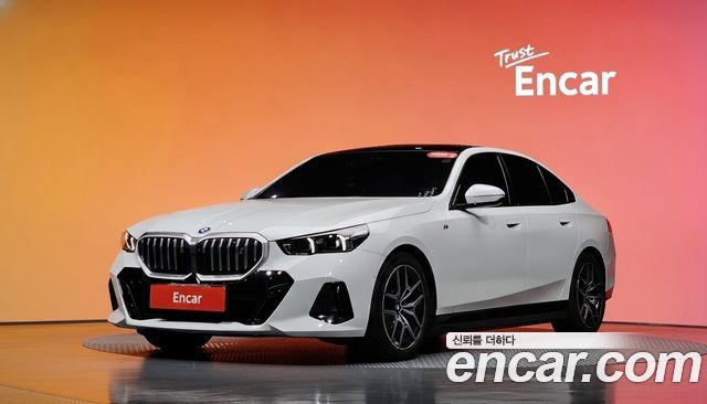 BMW i5 (G60) eDrive 40 M Sport 2025 — фото 1