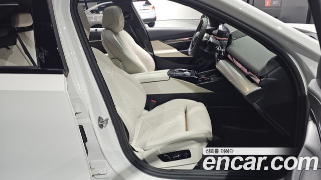 BMW i5 (G60) eDrive 40 M Sport 2025 — фото 26