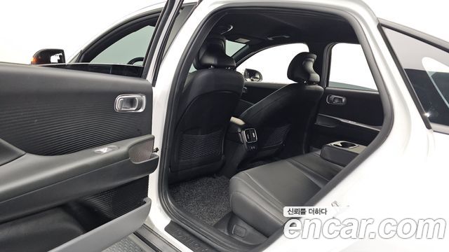 Hyundai Ioniq 6 Long Range Exclusive 2023 — фото 11