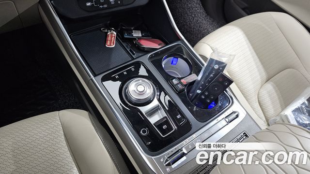 Kia Carnival (IV) Gasoline 7-Seater Hi Limousine Signature 2025 — фото 9