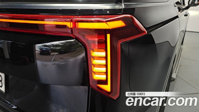 Kia Carnival (IV) Gasoline 7-Seater Hi Limousine Signature 2025 — фото 23
