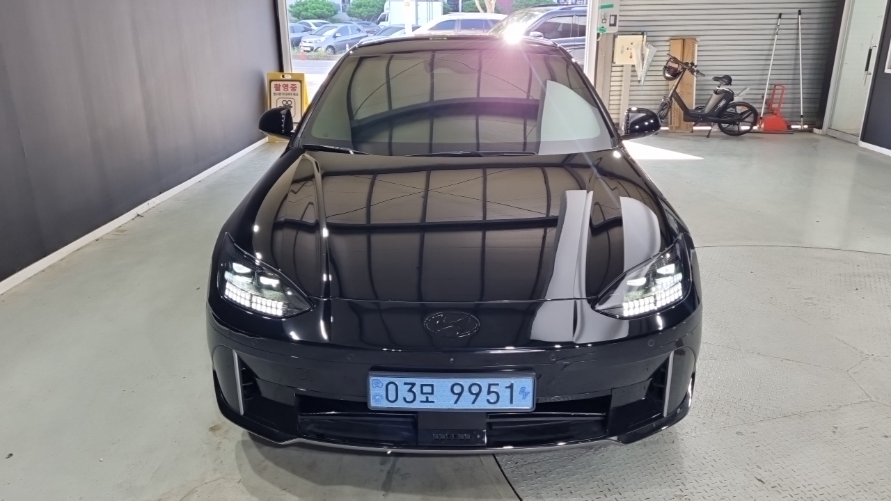 Hyundai Ioniq 6 Long Range AWD Prestige 2023 — фото 3