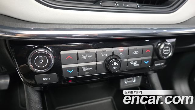 Jeep Compass (II) 2.4 limited 2WD 2022 — фото 19