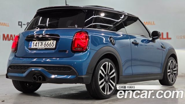MINI Cooper S Classic Third Generation 2024 — фото 4