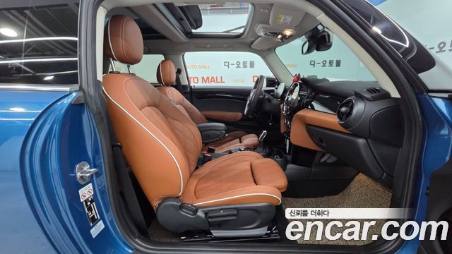 MINI Cooper S Classic Third Generation 2024 — фото 16