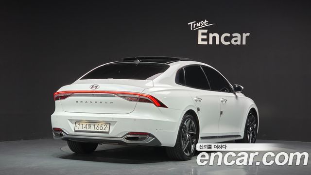 Hyundai Grandeur (IG) 3.0 LPi Exclusive 2023 — фото 2
