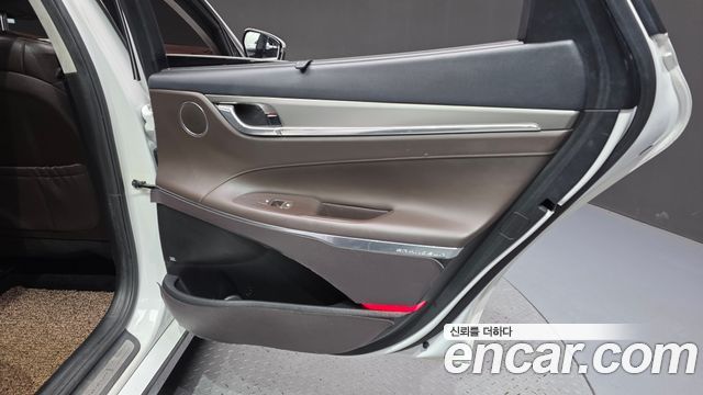 Hyundai Grandeur (IG) 3.0 LPi Exclusive 2023 — фото 25