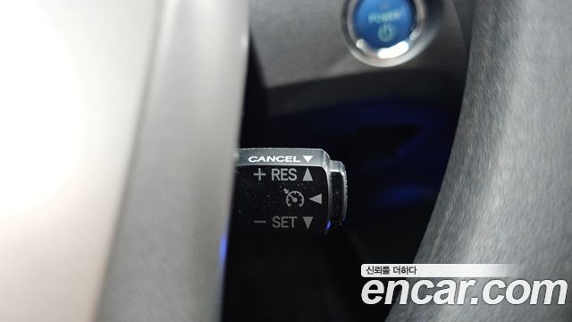 Toyota Prius 1.8 M 2014 — фото 31