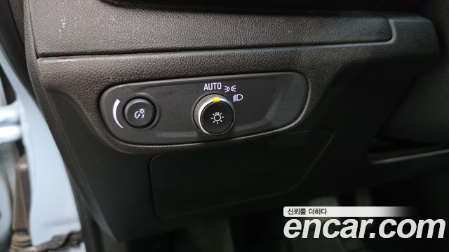Chevrolet Bolt EV EV Premier 2022 — фото 18