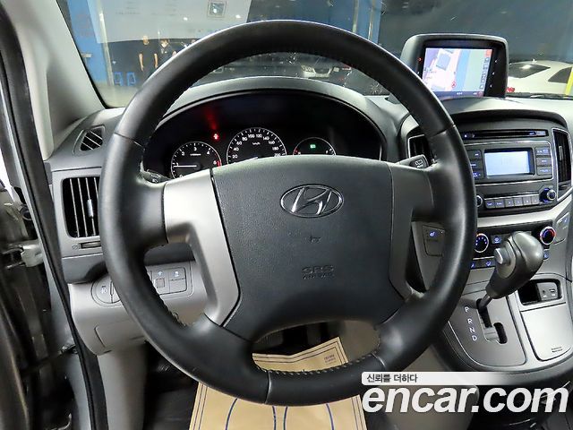 Hyundai Grand Starex Van 3-Seater Smart 2021 — фото 10