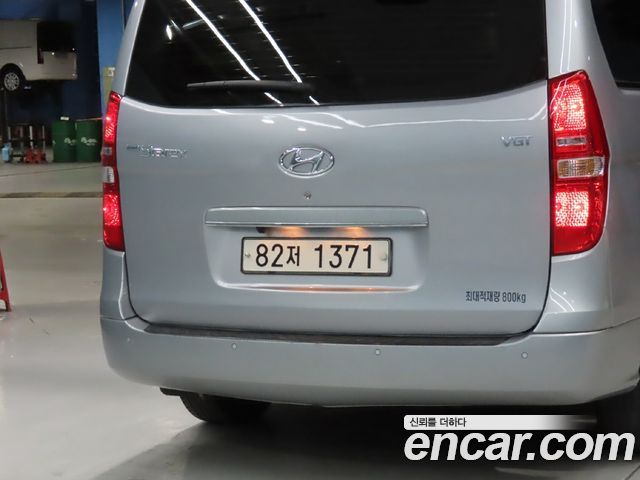 Hyundai Grand Starex Van 3-Seater Smart 2021 — фото 21