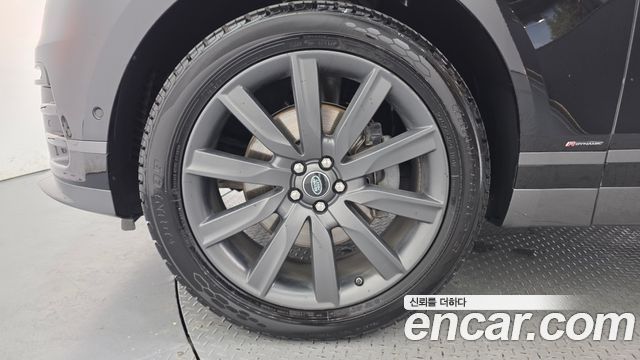 Land Rover Range Rover Velar 3.0 D300 R-Dynamic HSE 2018 — фото 5