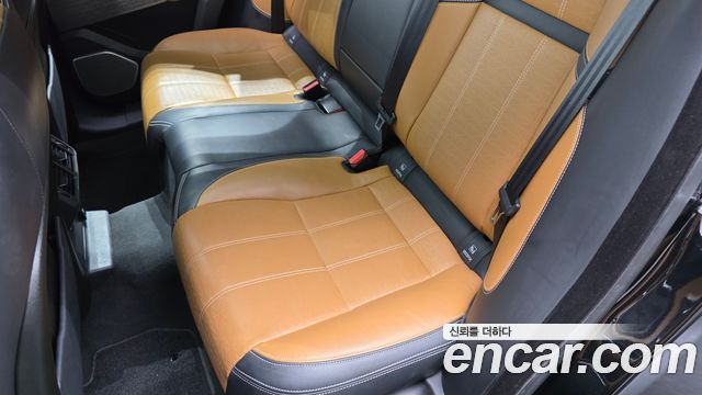 Land Rover Range Rover Velar 3.0 D300 R-Dynamic HSE 2018 — фото 13